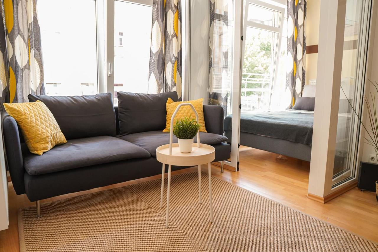 Fullhouse - - G26 - Nespresso - Smarttv Apartment *