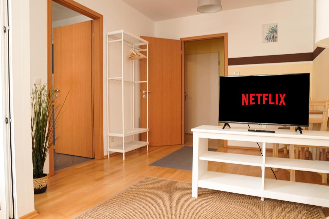 Fullhouse - - G26 - Nespresso - Smarttv *